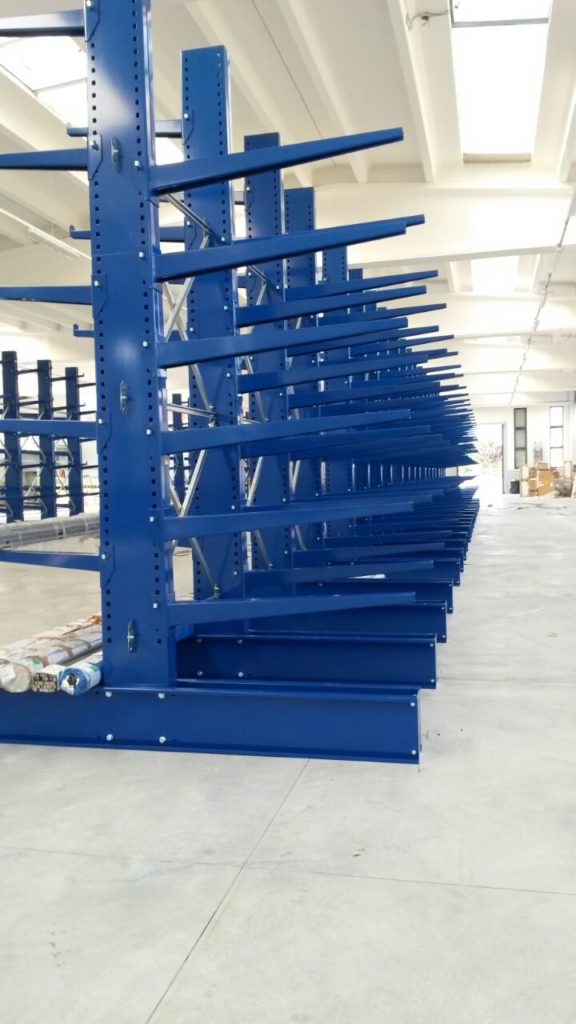 Rafturi metalice cantilever, imaginea 28